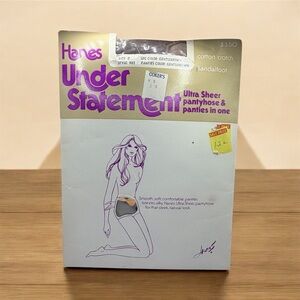 Vintage Hanes Under Statement Ultra Sheer Pantyhose - Sandalfoot Sz D